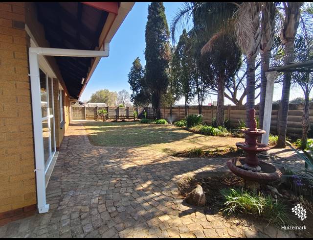 3 BEDROOM HOUSE TO LET IN VAALPARK